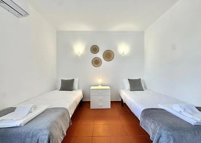 Apartment 15 Min Away! - Rustic With Ac And Wifi *
