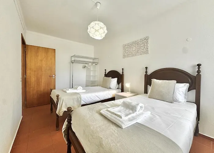 15 Min Away! - Rustic With Ac And Wifi *
