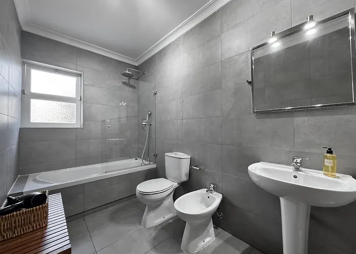 15 Min Away! - Rustic With Ac And Wifi Apartment Quarteira