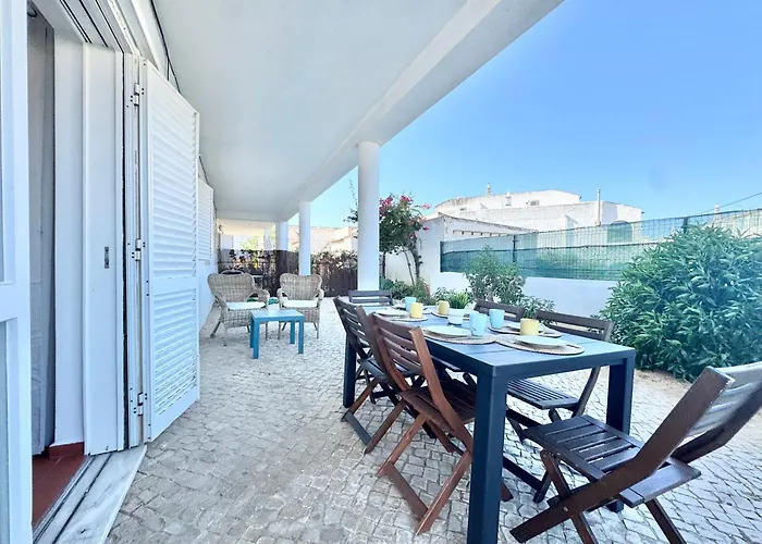 15 Min Away! - Rustic With Ac And Wifi * Quarteira