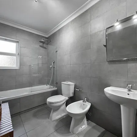 15 Min Away! - Rustic With Ac And Wifi Apartament Quarteira