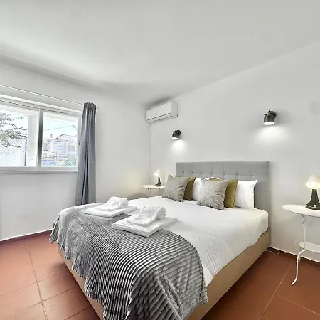 15 Min Away! - Rustic With Ac And Wifi Apartament Quarteira