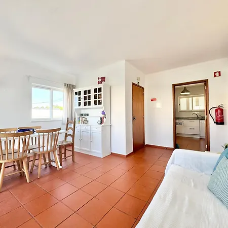15 Min Away! - Rustic With Ac And Wifi Apartament Quarteira